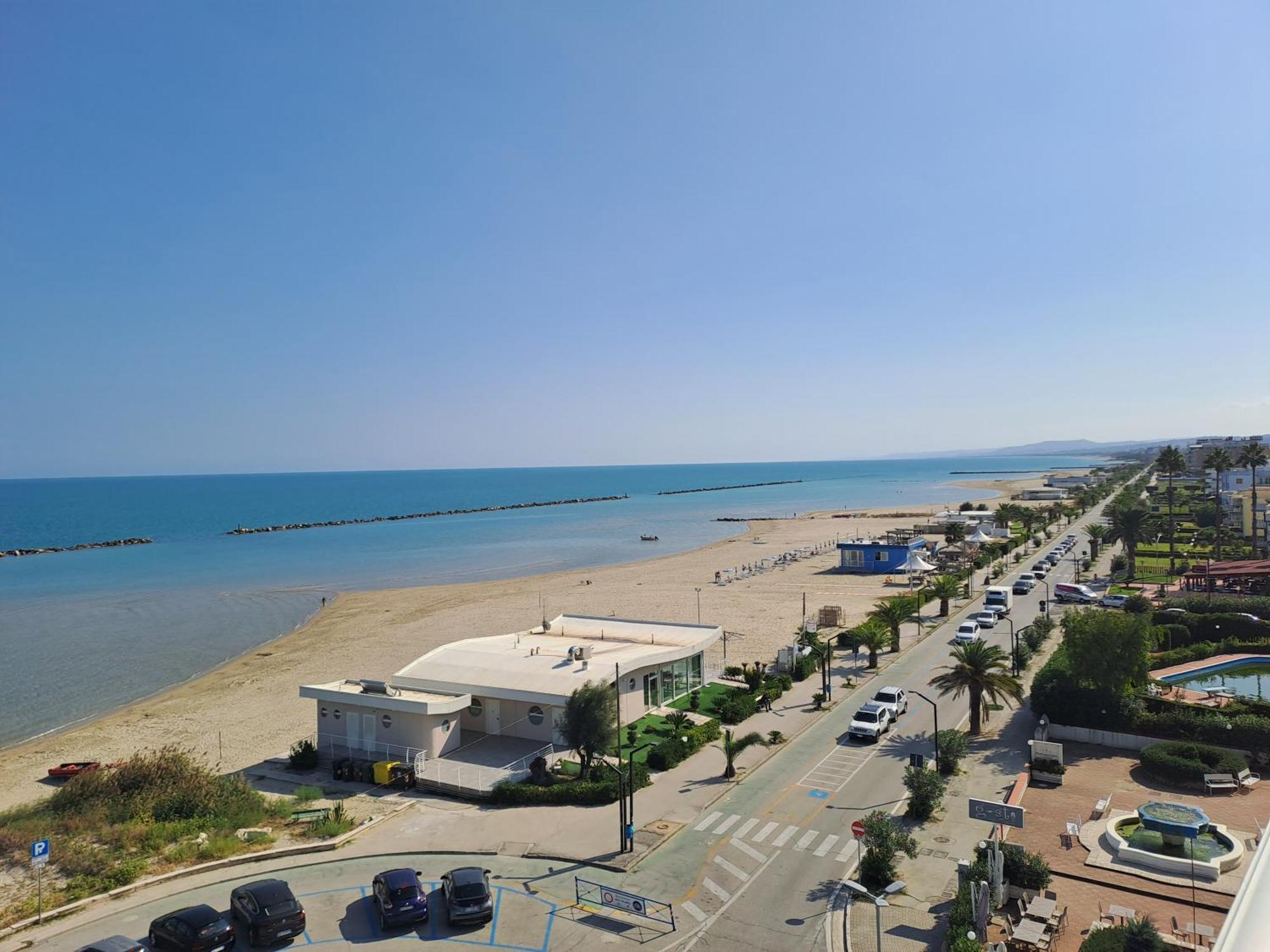 Apartmán Attico Fronte Mare Martinsicuro Exteriér fotografie