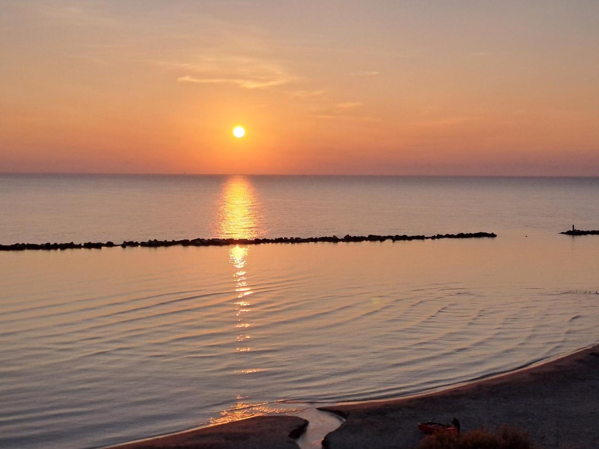Apartmán Attico Fronte Mare Martinsicuro Exteriér fotografie