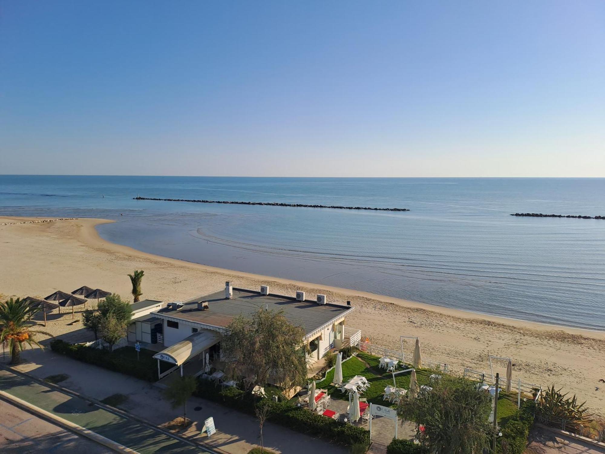 Apartmán Attico Fronte Mare Martinsicuro Exteriér fotografie